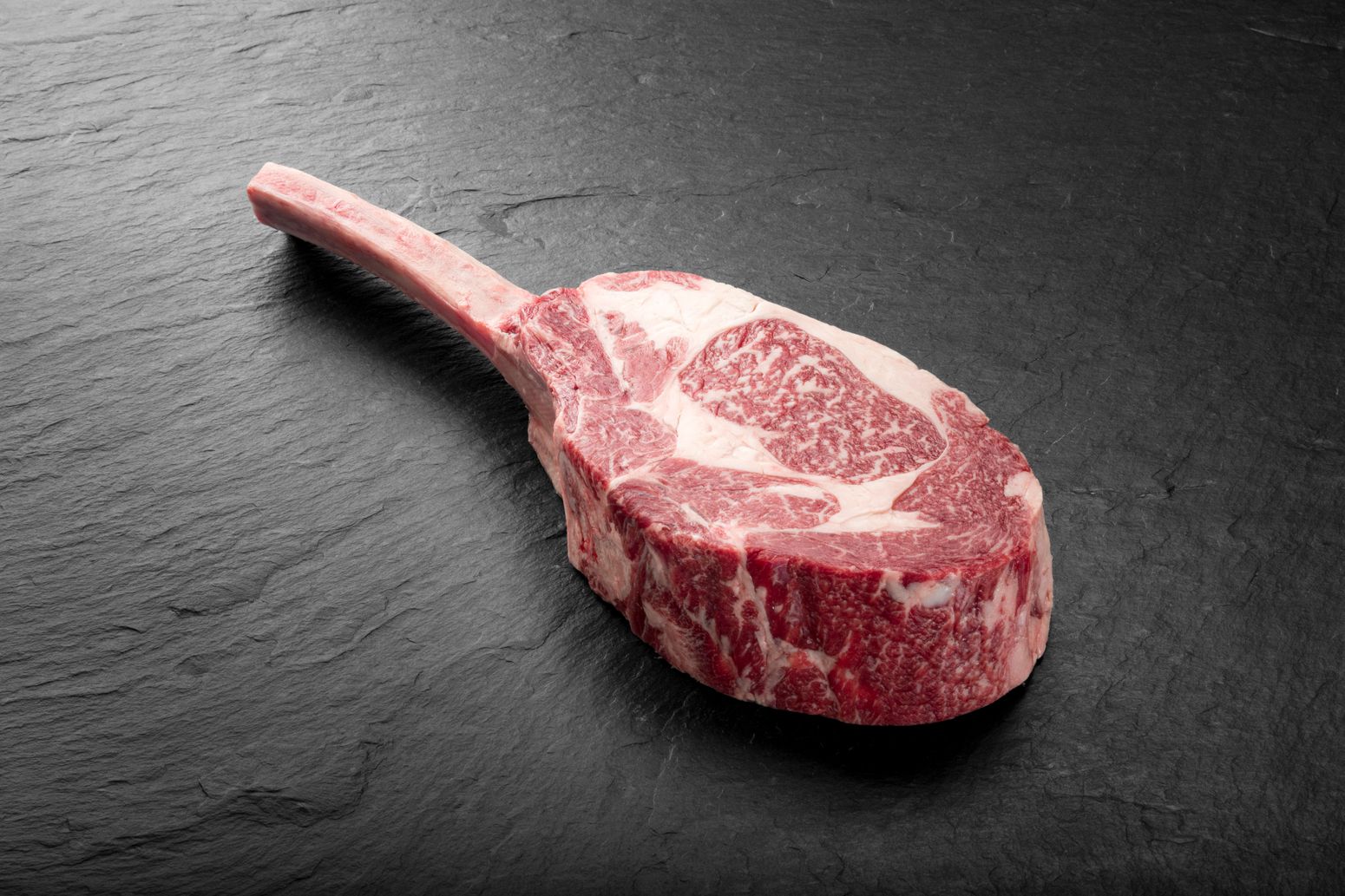 Australian Wagyu Tomahawk 8-9
