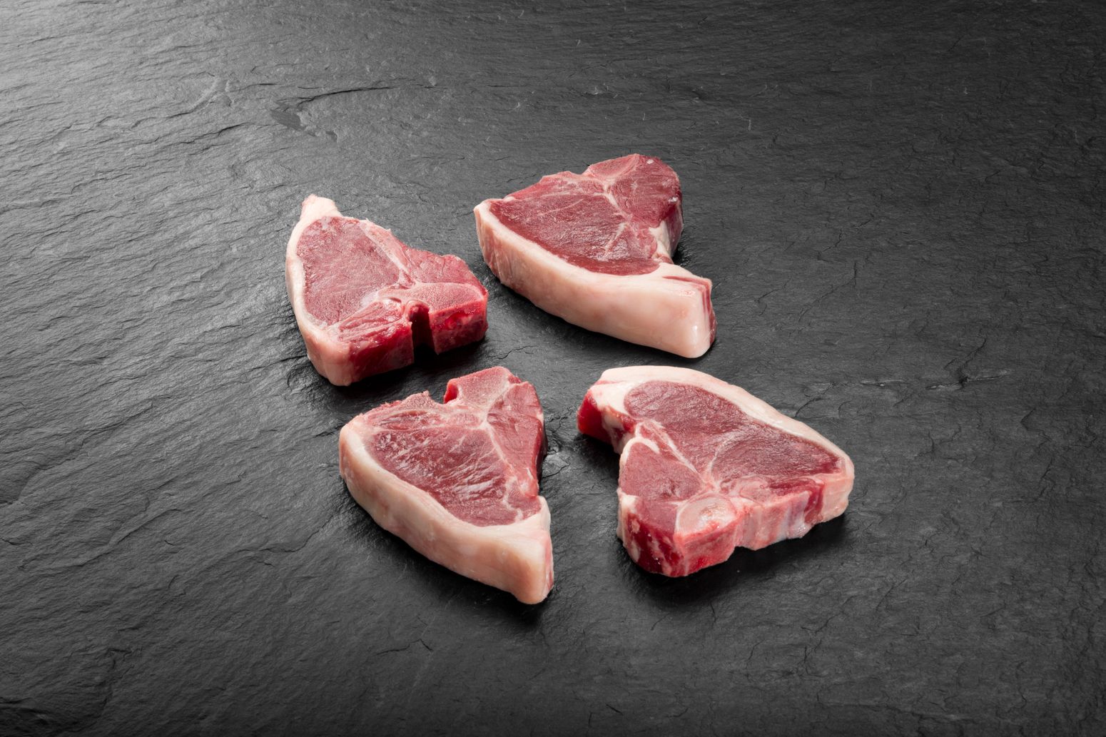 Steak T-bone et Porterhouse d'agneau suisse 