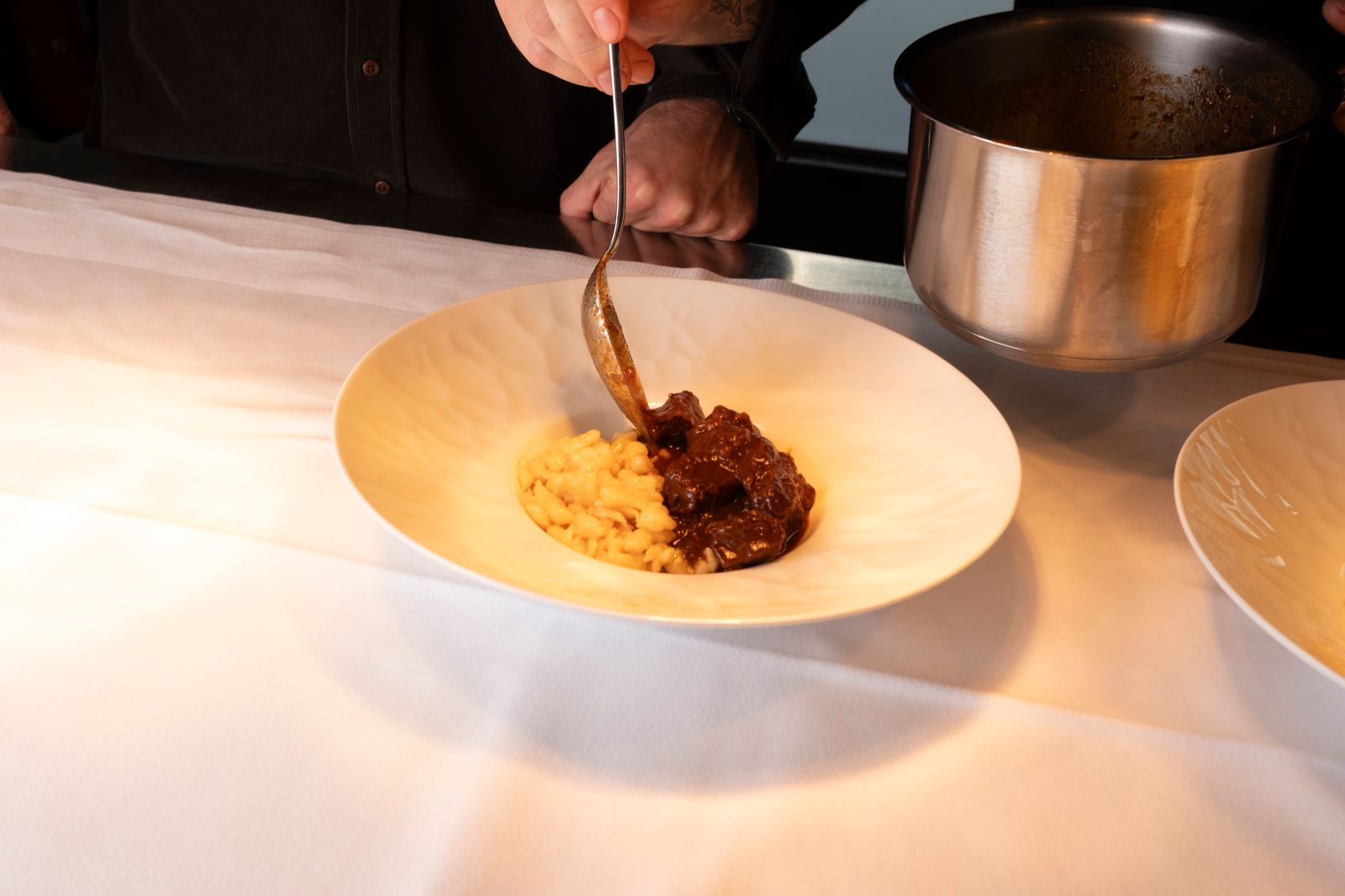 Ameron-Zuerich-Kiraly-Hirschgulasch-5965