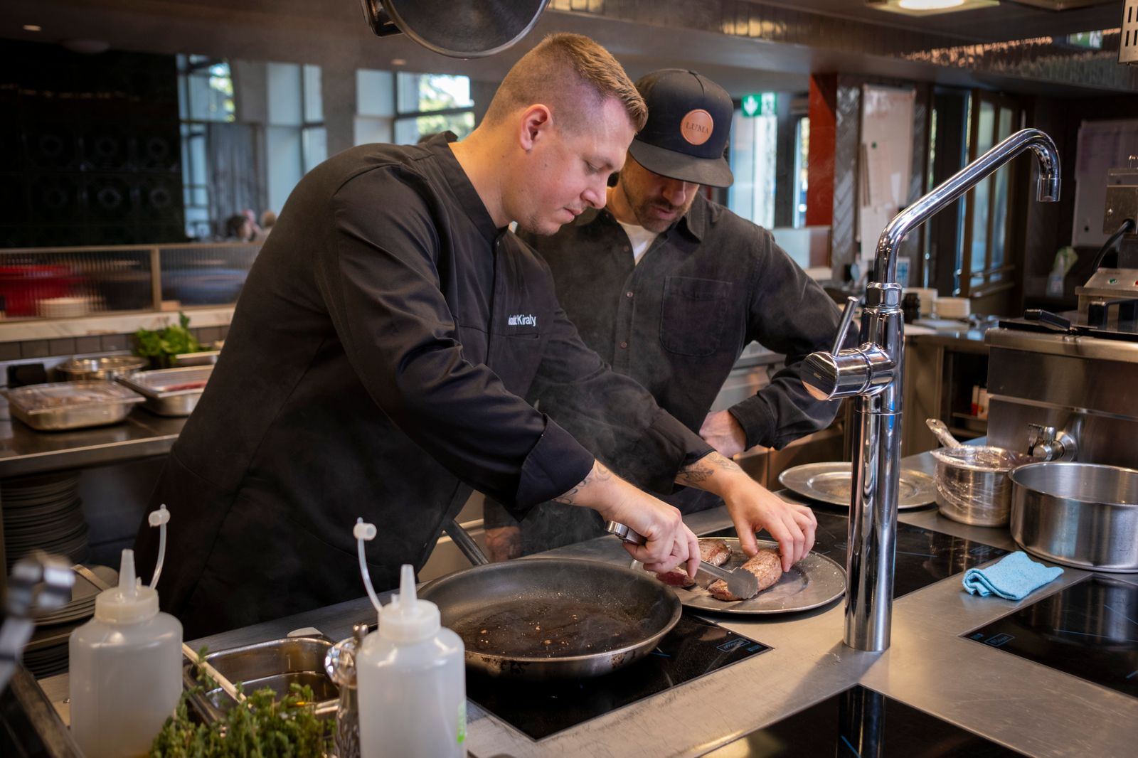 Ameron-Zuerich-Kiraly-Rehruecken-5421