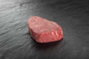 JApanese-wagyu-a4-tenderloin-mittelstuck.jpg