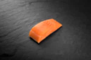 Salmon Steak mit Haut